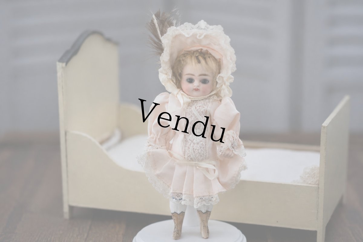 画像1: all bisque doll // mignonette //brown boots //6.5in (1)