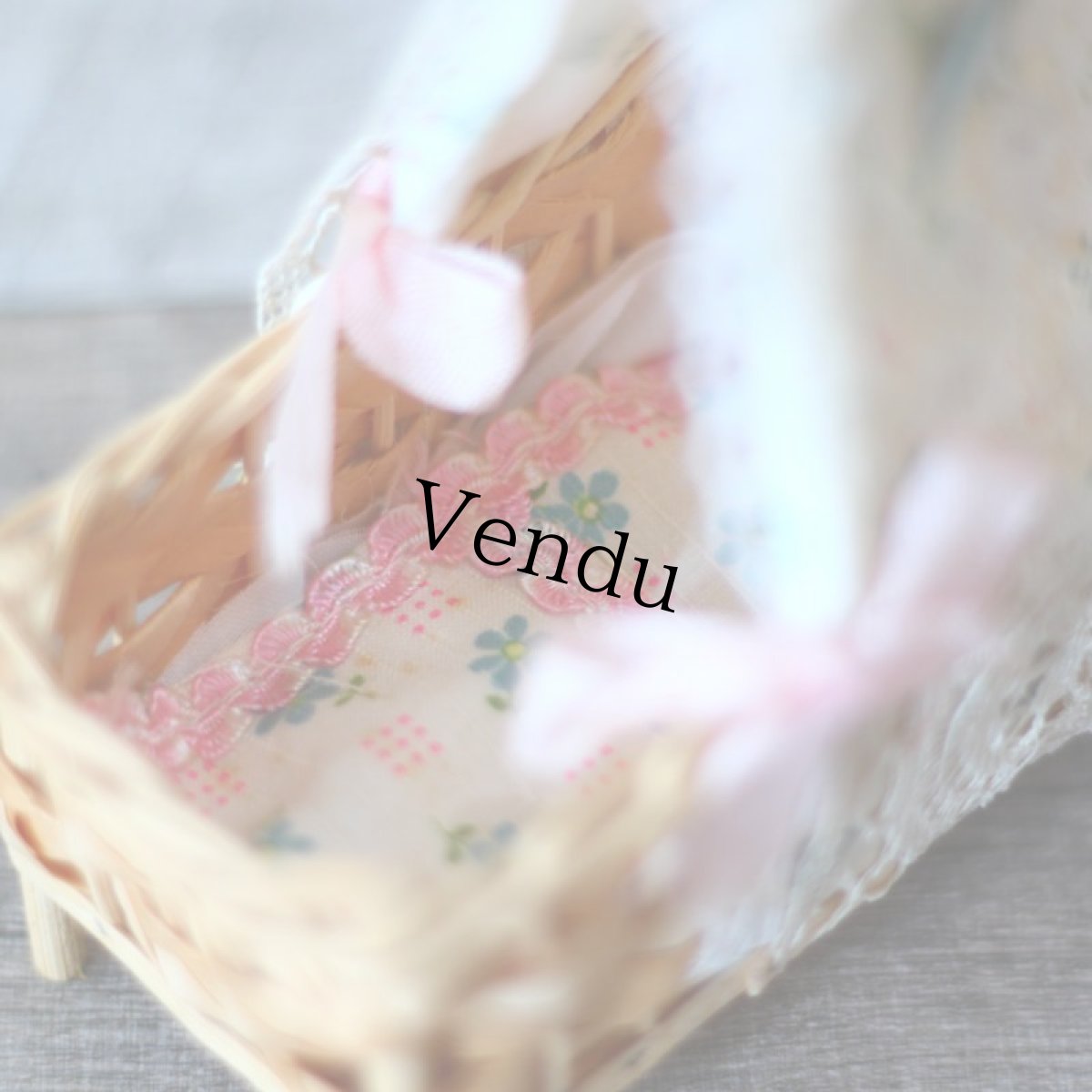 画像2: ドールハウス　籐の天蓋付きベッドA (2)