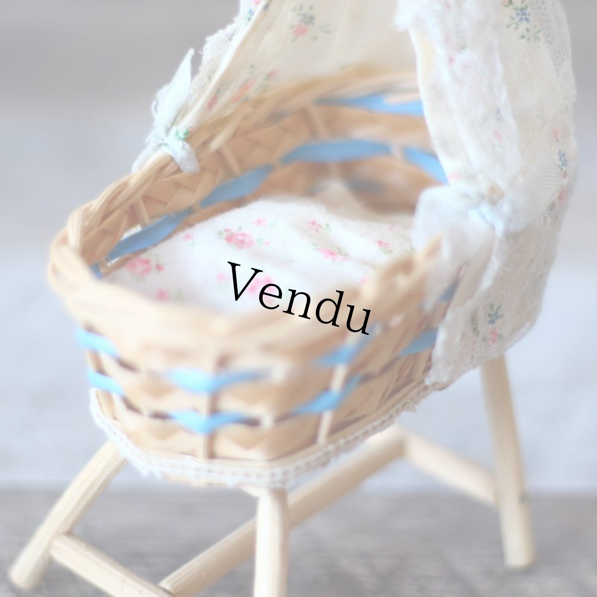 画像2: ドールハウス　籐の天蓋付きベッドB (2)