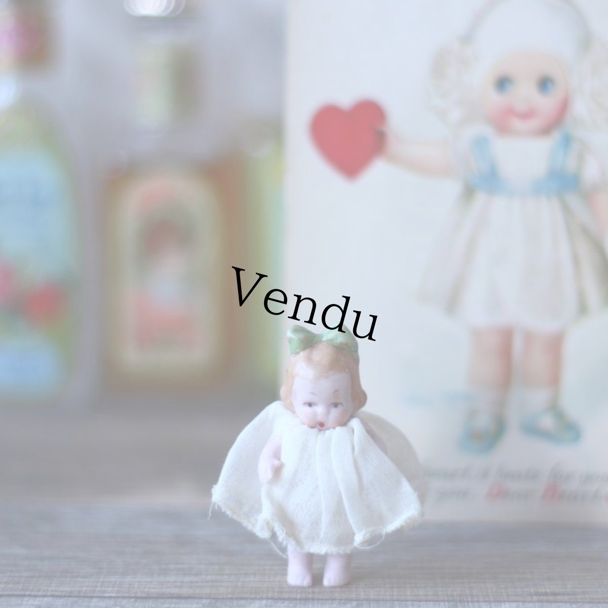 画像1: Hertwig 緑のおリボンの女の子* (1)