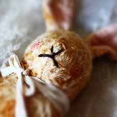 画像2: Rabbit Bear / ボタンアイのラビット アンティークラビット (2)