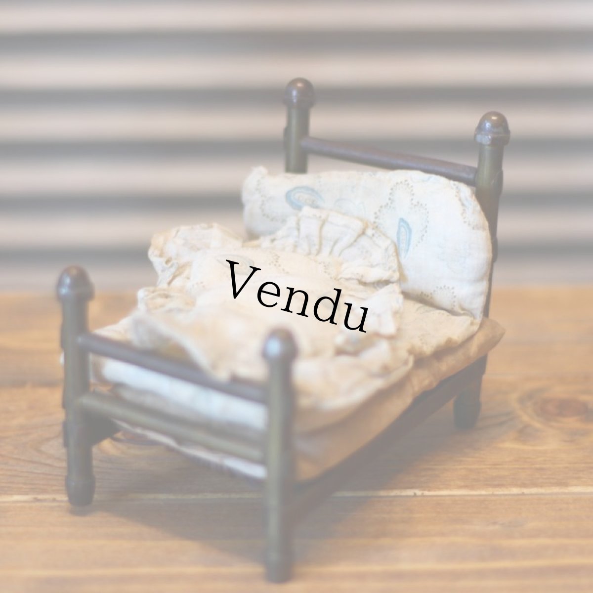 画像2: アンティークドールハウスベッド/真鍮 (2)