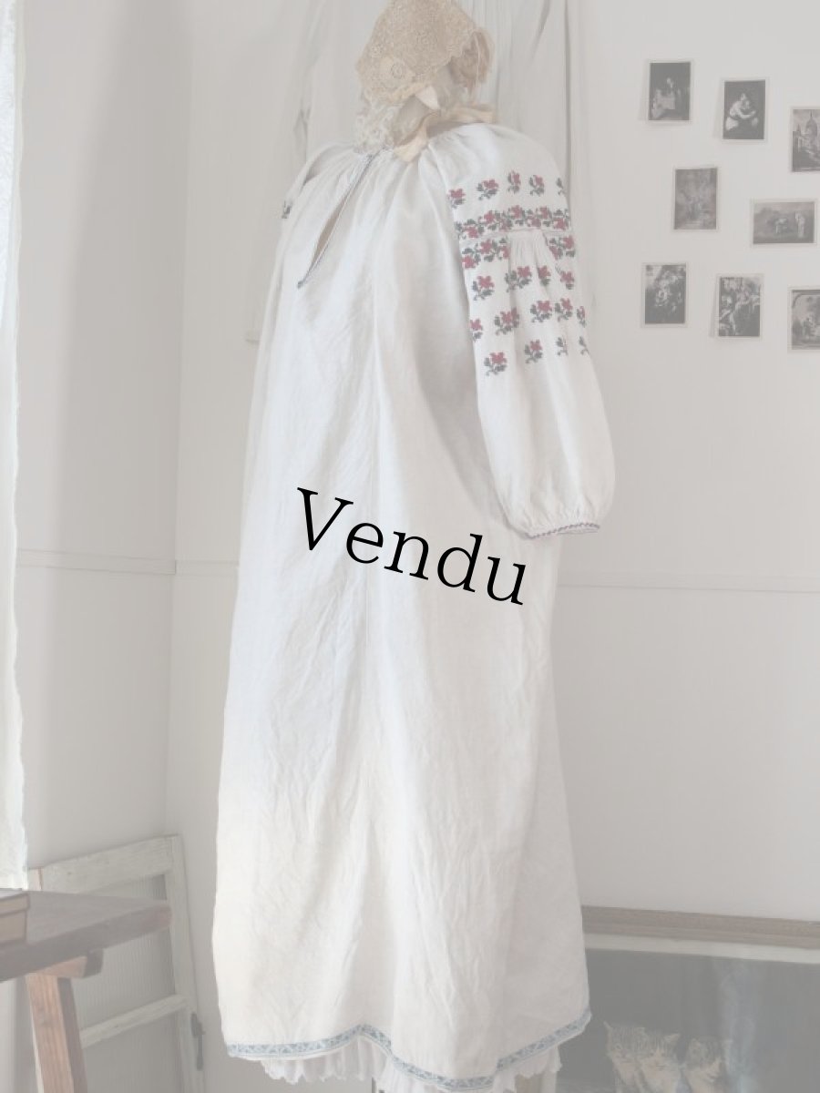 画像4: ウクライナ刺繍ワンピース (4)