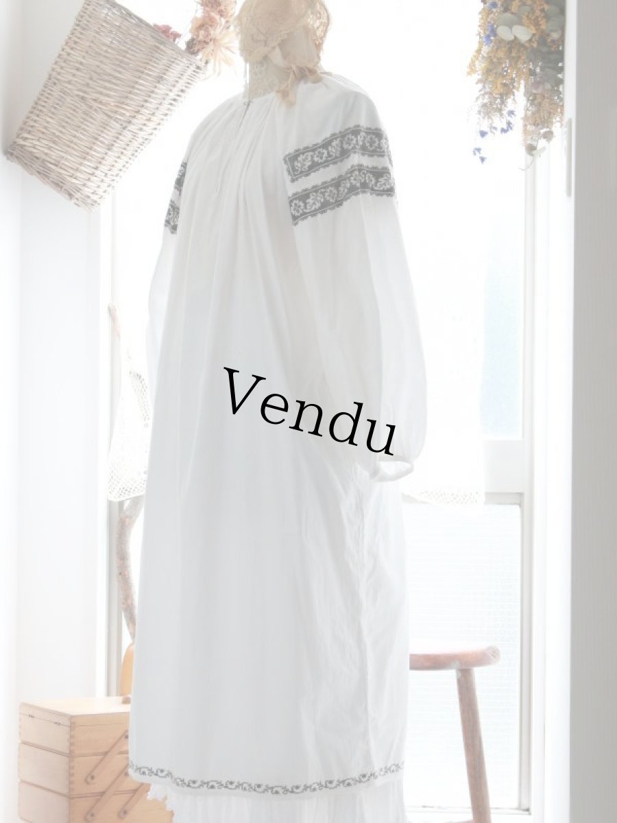 画像12: ウクライナ刺繍ワンピース (12)