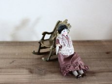 画像1: Rocking Chair & China Head Doll (1)