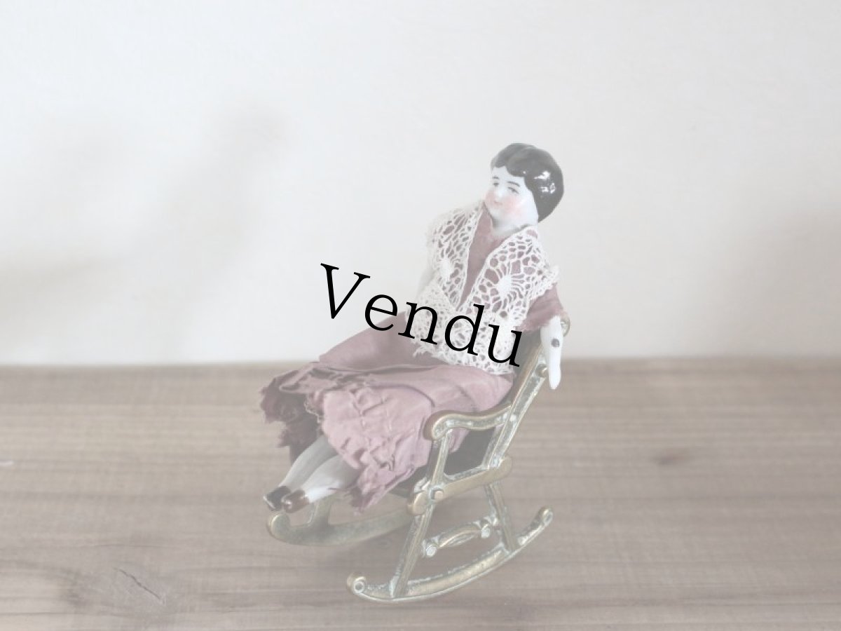 画像2: Rocking Chair & China Head Doll (2)
