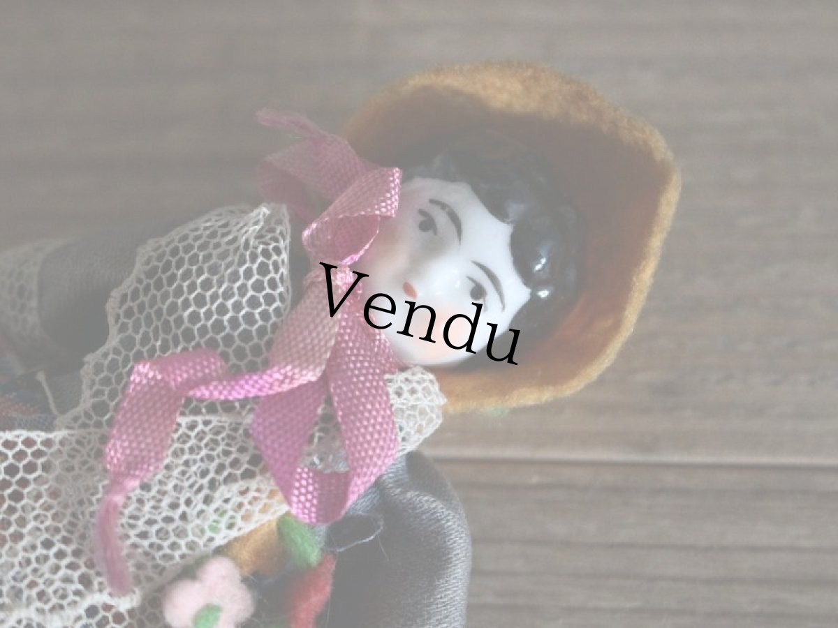 画像7: 黄色いお帽子のチャイナヘッドドール (7)