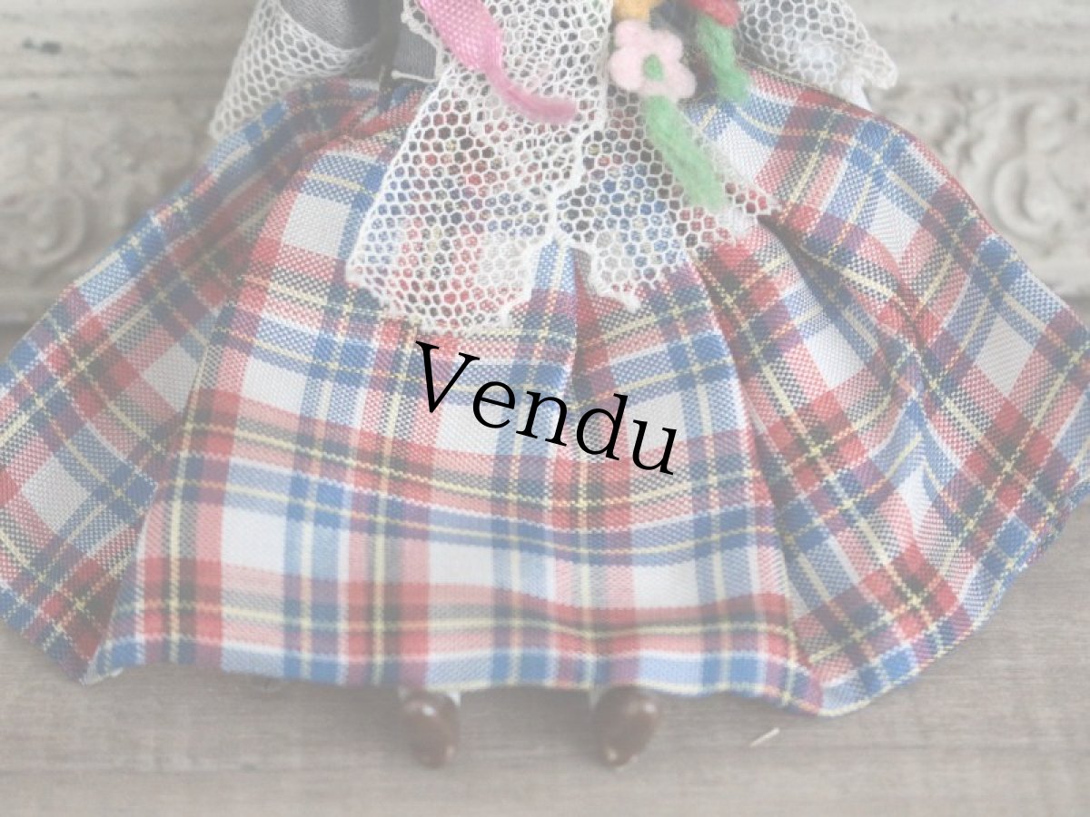 画像4: 黄色いお帽子のチャイナヘッドドール (4)