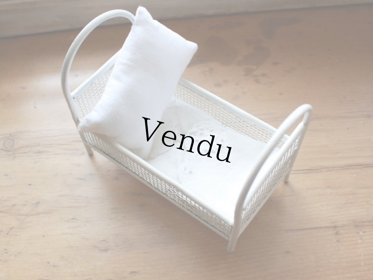 画像2: Antique Doll House Bed /Germany (2)