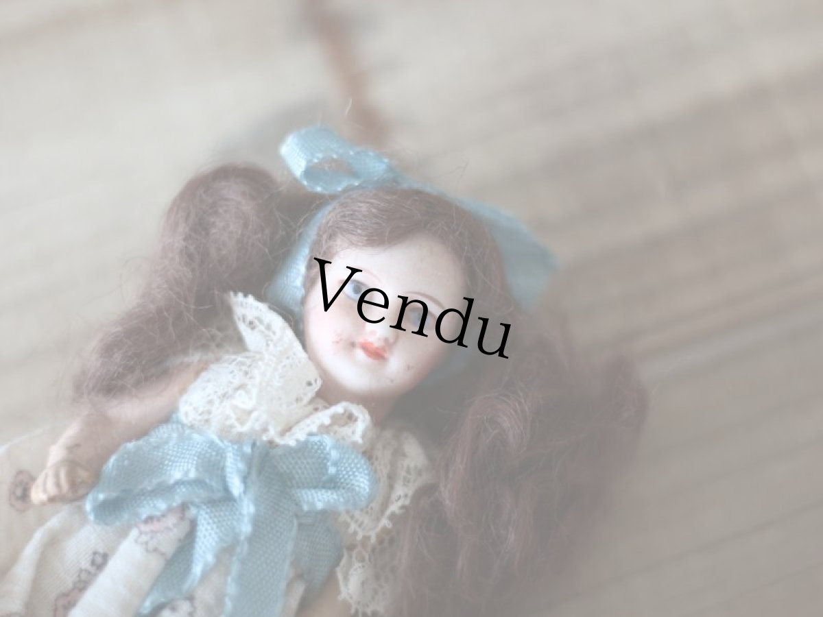 画像9: SFBJ PARIS 水色リボンの子/双子のミニョネット 4 3/4in / France (9)