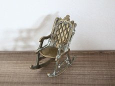 画像9: Rocking Chair & China Head Doll (9)