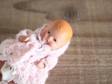 画像2: K&H Baby Bisque Doll (2)