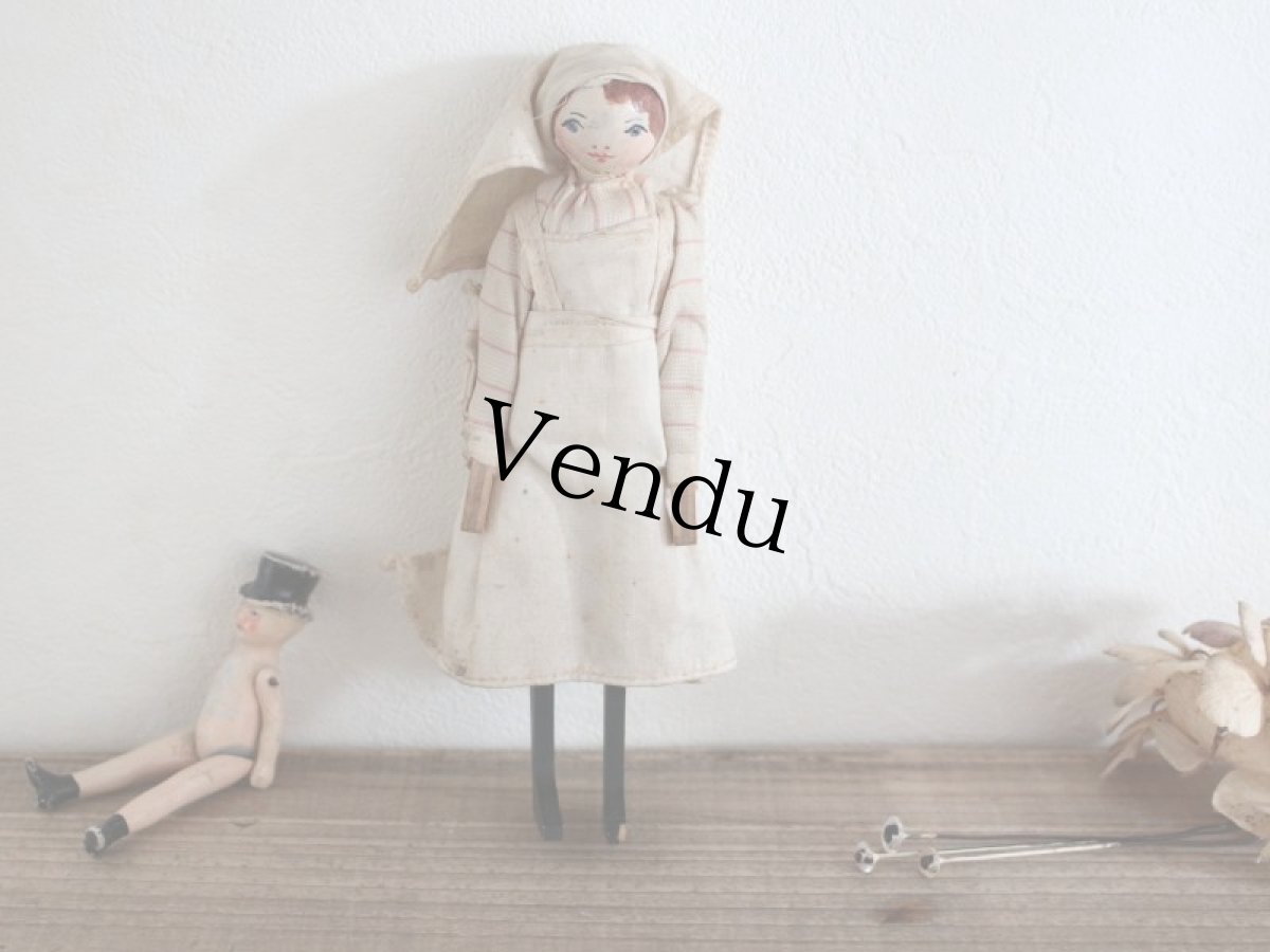 画像1: Nurse Wooden Peg Doll/Pomona Toy (1)