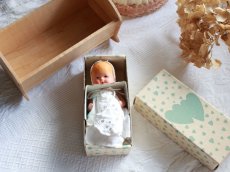 画像6: Nancy Ann Storybook Baby K&H Bisque Doll/Wood Cradle/Original Box/RARE Pamphlet /E (6)