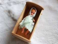 画像5: Nancy Ann Storybook Baby K&H Bisque Doll/Wood Cradle/Original Box/RARE Pamphlet /C (5)