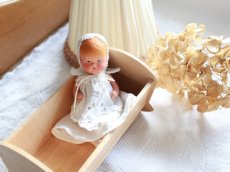 画像1: Nancy Ann Storybook Baby K&H Bisque Doll/Wood Cradle/Original Box/RARE Pamphlet /E (1)