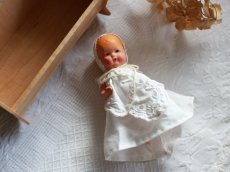 画像3: Nancy Ann Storybook Baby K&H Bisque Doll/Wood Cradle/Original Box/RARE Pamphlet /E (3)