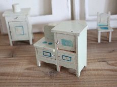 画像8: RARE!! Antique Doll House Furniture Kitchen SET (8)