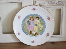 画像1: Royal Doulton Valentine's Day 1976  Plate/England (1)