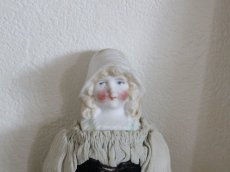 画像2: RARE!!HERTWIG&CO./Bisque Bonnet Doll with Red Muslin Body/ 5 4/3 in  /  Germany (2)