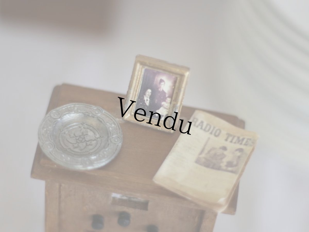 画像2: Classic Radio Cabinet (2)