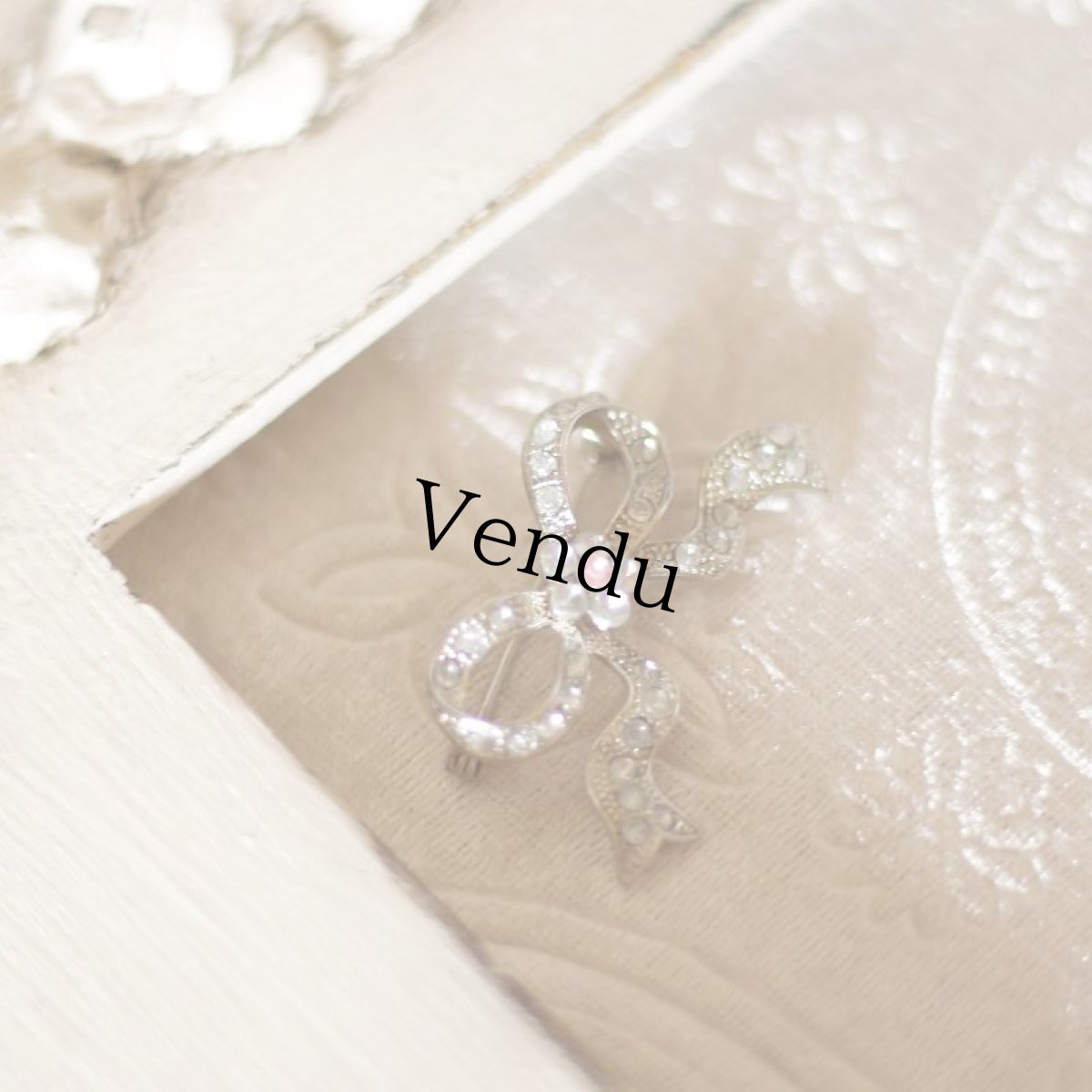 画像2: アンティークリボンブローチ (2)