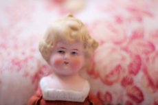 画像2: RARE!! Red Body & Blond Hear & Race Shoulder China head doll //7in (2)