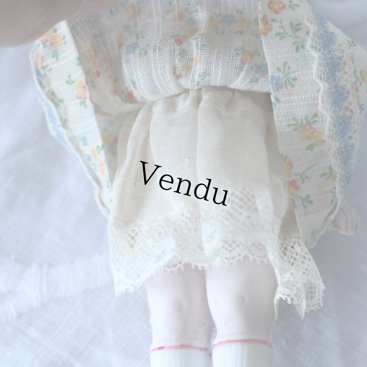 画像8: カールヘアの可愛いビスクドール ER08011811 (8)