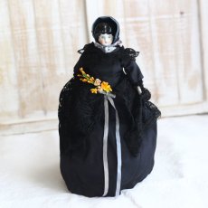 画像3: mourning china head doll (3)