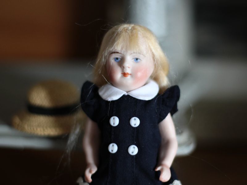 ビスクドール 麦わら帽子の可愛いミニョネット/Antique Doll/お人形 
