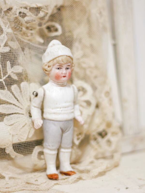 Antique toricoTte Hertwig All Bisque Doll //4-1/4in/Antique